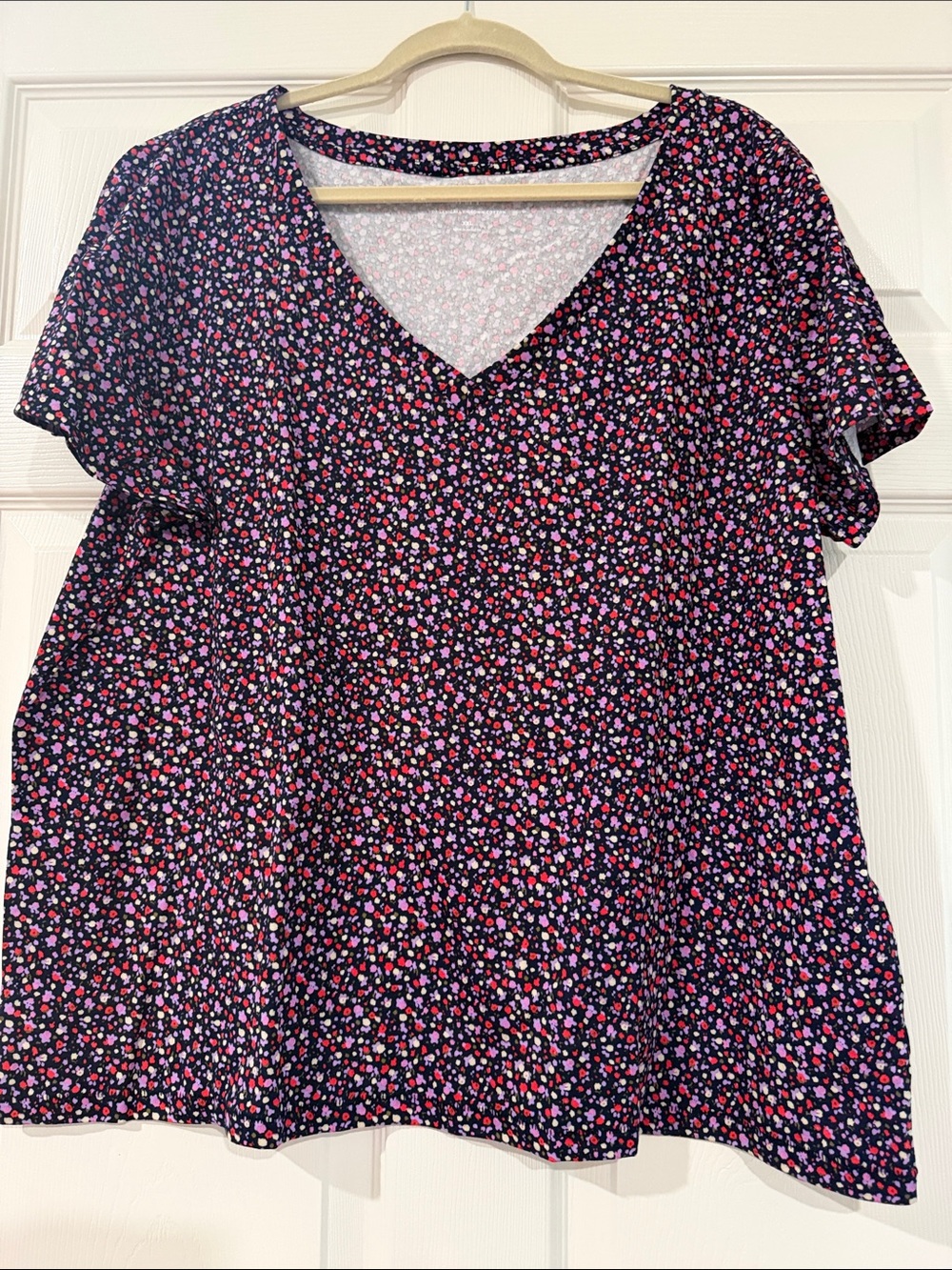 GAP Black Short Sleeve V-Neck Top with Pink Floral Print
